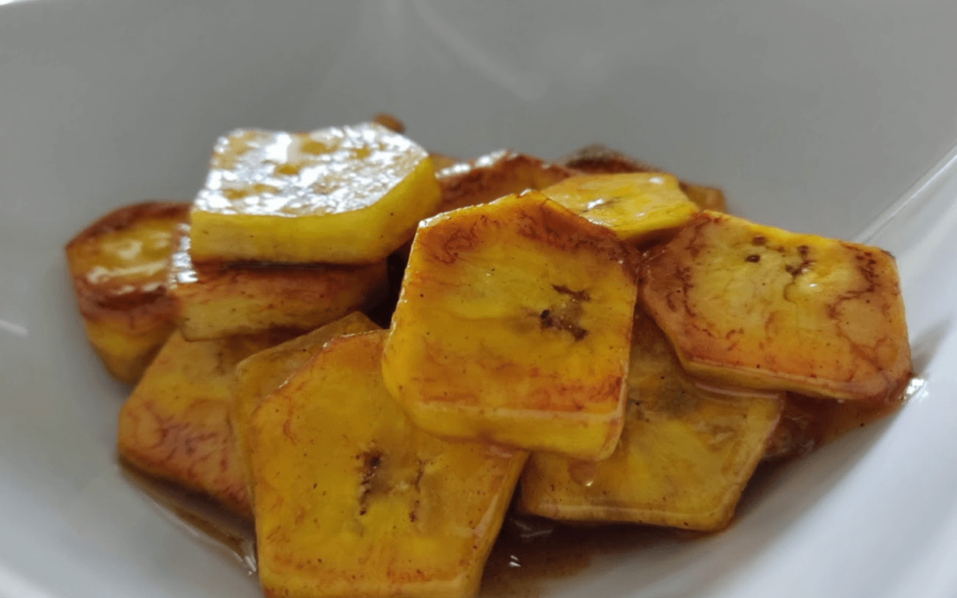 PEČENÉ PLANTAINY | DEEP-FRIED PLANTAINS